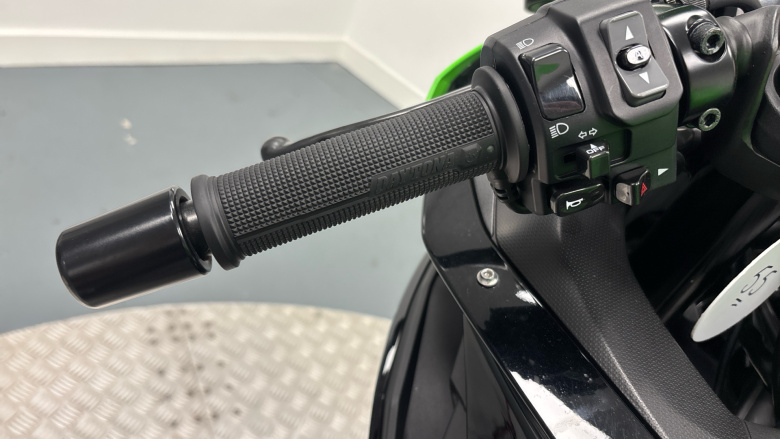 Kawasaki Ninja Zx 4 ZX400SRFNN (24MY)